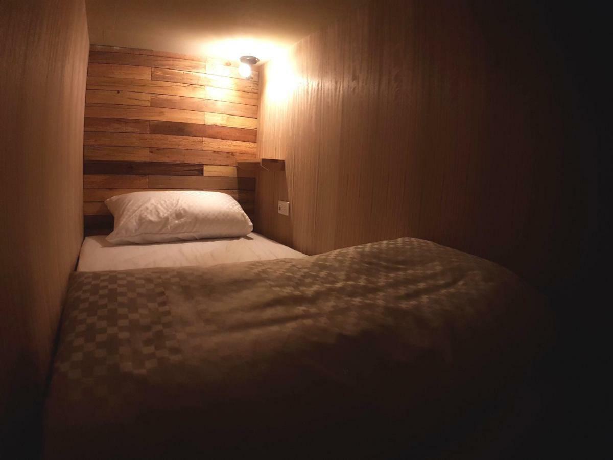 For Alice Hostel Хенгчун Экстерьер фото